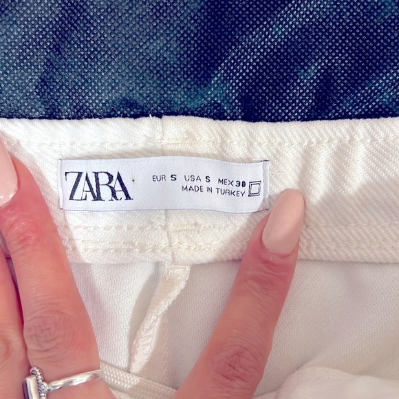 🔥Zara White Shorts with Elastic Waistband🔥 - Picture 5 of 8